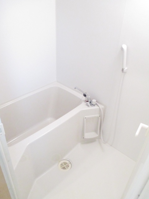 バス・シャワールーム　給湯設備