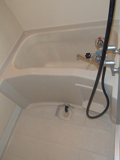 バス・シャワールーム　浴室