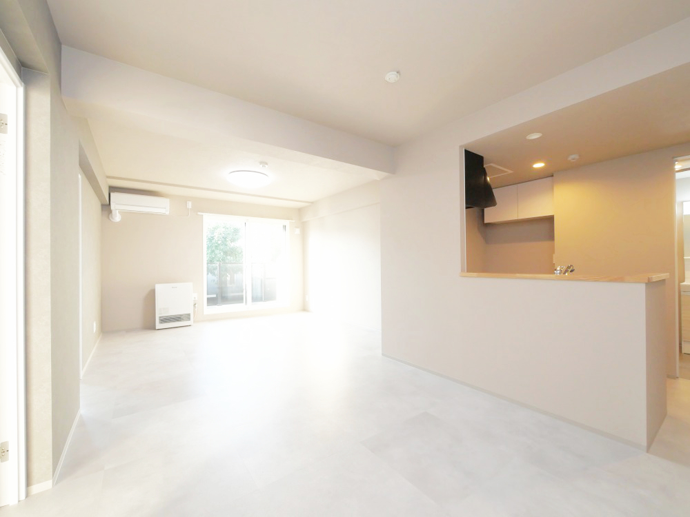 居室・リビング　明るいリビング☆