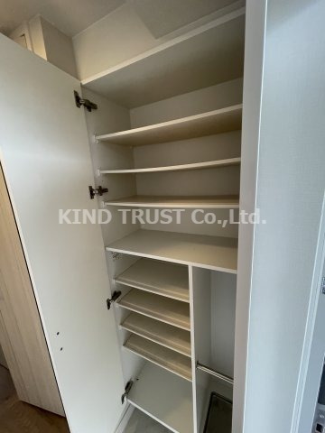 玄関　落ち着いた玄関です