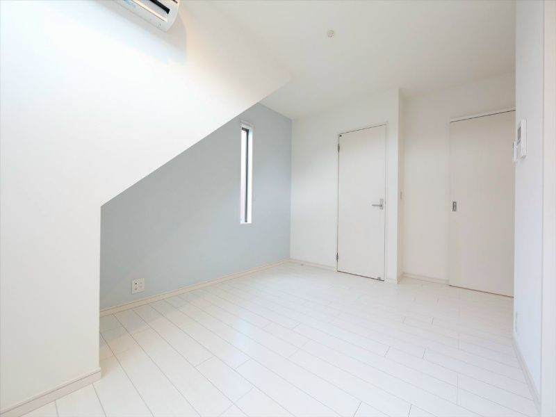 居室・リビング　ＬＤＫ9.4帖　洋室3.4帖　同仕様写真