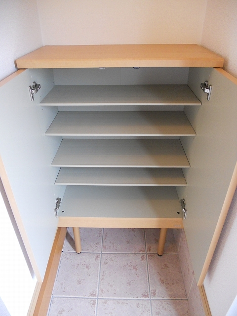 玄関　シューズボックス