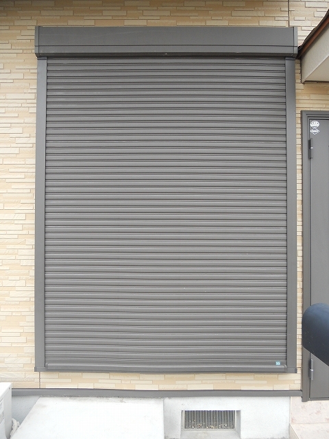 セキュリティ　シャッター雨戸