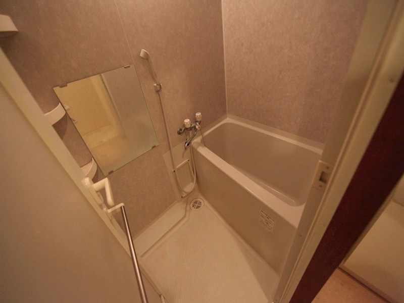 バス・シャワールーム　バスルーム　浴室暖房乾燥機付き