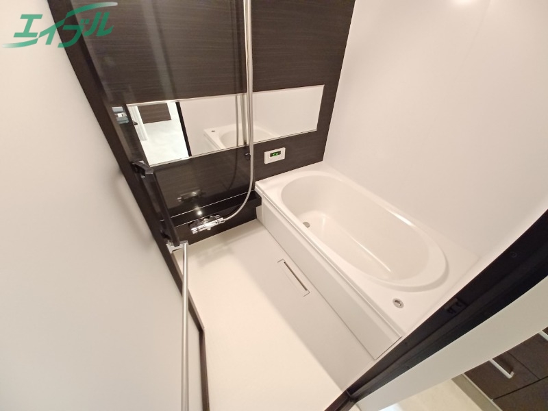 バス・シャワールーム　同物件別部屋の写真