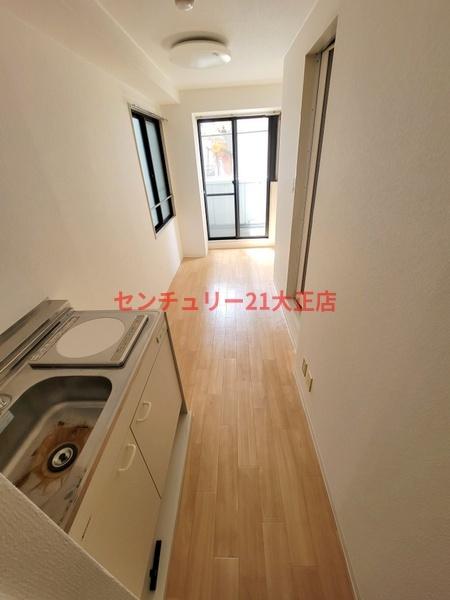 駐車場　きれいな洋室