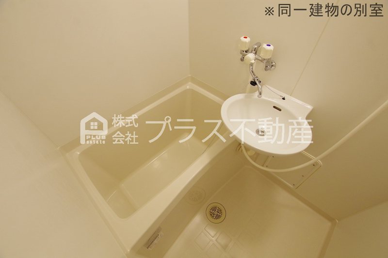 バス・シャワールーム　設備・仕様は号室により異なる為、現況を優先致します。