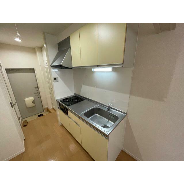 キッチン　システムキッチン。