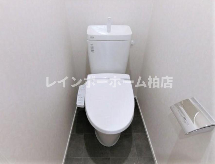 トイレ　落ち着いたトイレです