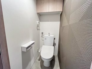 トイレ　※他号室の写真になります。雰囲気のご参考にどうぞ♪