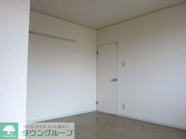 居室・リビング　☆各室収納あります