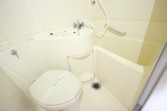 トイレ　※別部屋の写真です