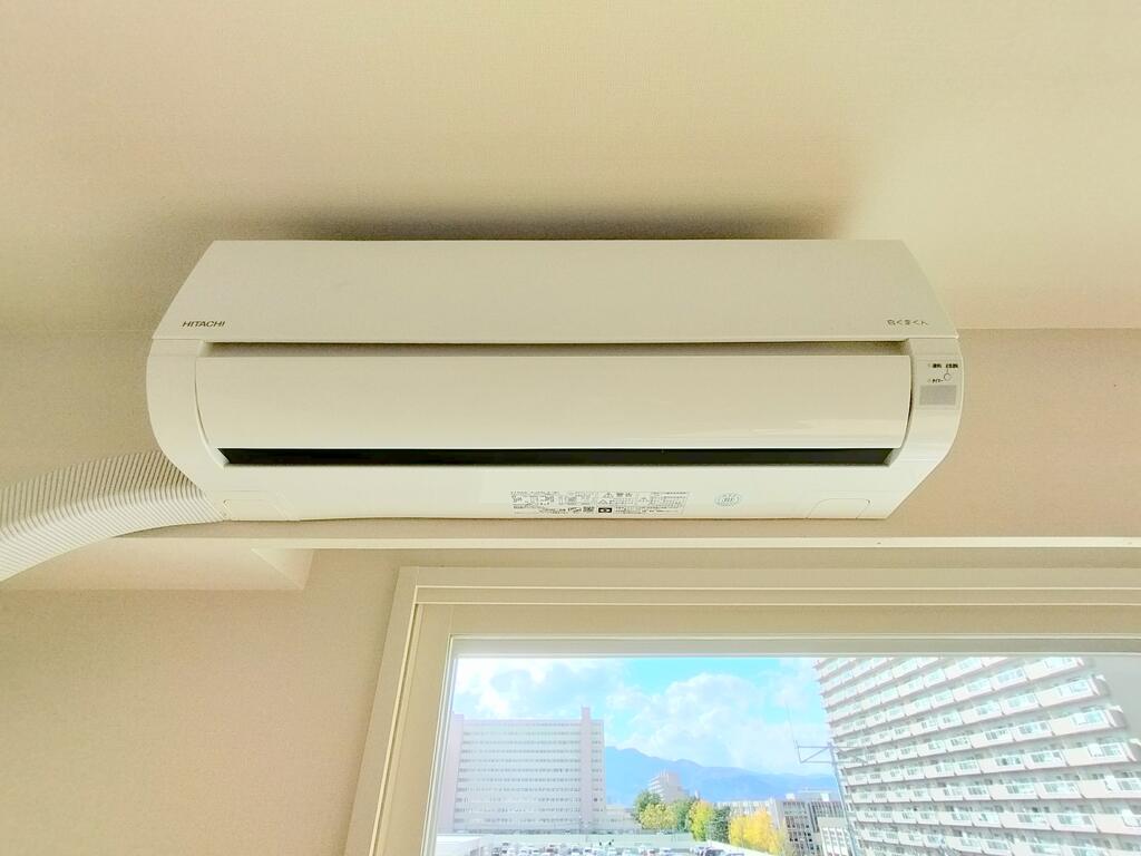 その他設備　夏もカラッと快適なエアコン付き♪