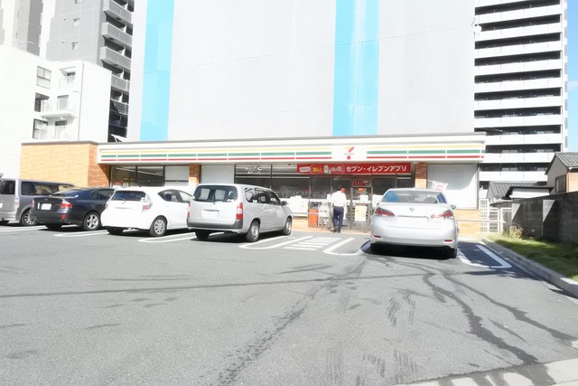 コンビニ　セブンイレブン名古屋新栄２丁目南店（コンビニ）まで244m