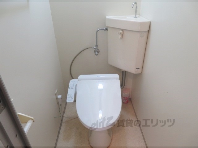 【福知山市荒河新町のアパートのトイレ】