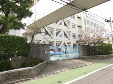 【広島市西区南観音のマンションの小学校】