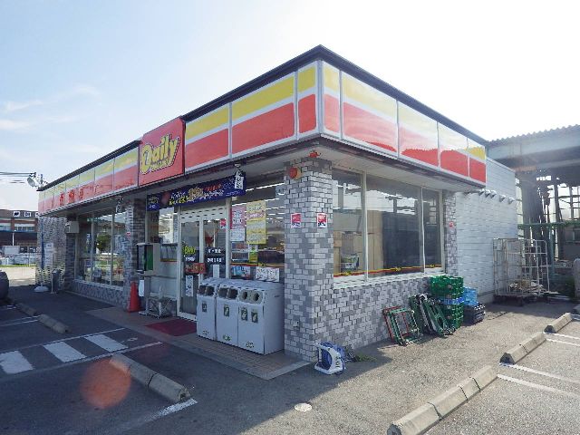 【御所市大広町のアパートのコンビニ】