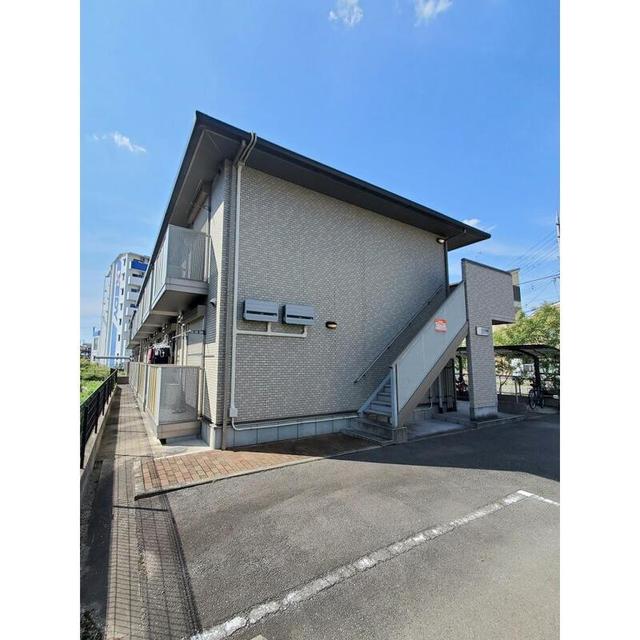 【寝屋川市堀溝北町のアパートのエントランス】