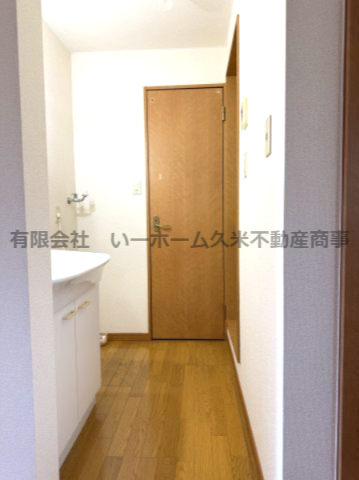 収納　シューズボックス