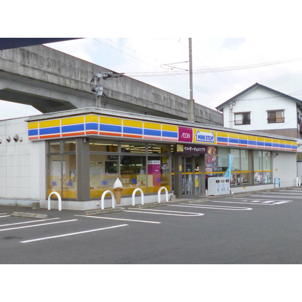 コンビニ　ミニストップ武雄下西山店（コンビニ）まで443m