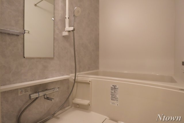 バス・シャワールーム　日々の疲れを癒すお風呂付です