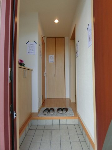 玄関　イメージ105号室の写真（反転あり）