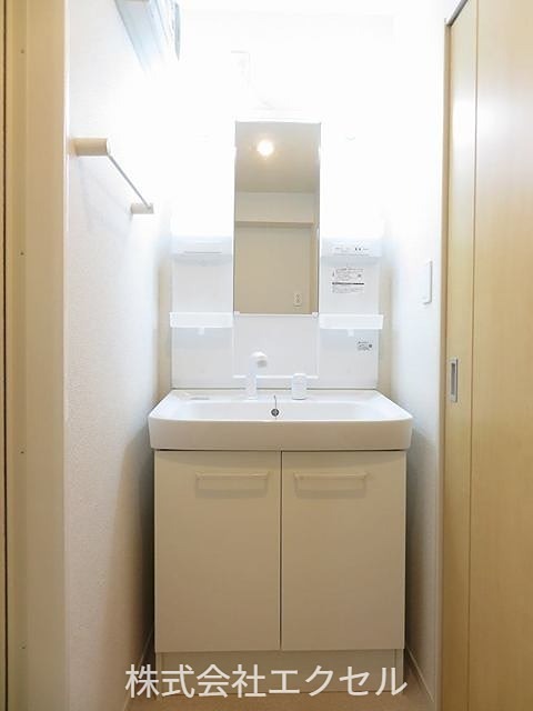 洗面設備　独立洗面台です。