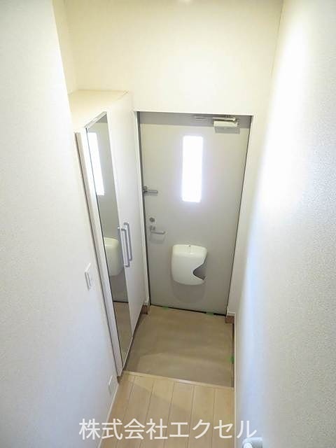 玄関　シューズボックス付きです。