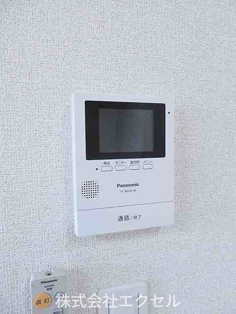 セキュリティ　来訪者の姿が確認できます。