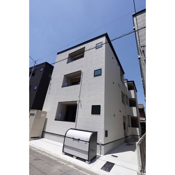 建物外観　外観　オートロック　TVモニターホン　宅配BOX完備