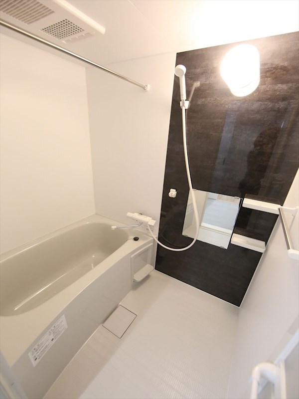 バス・シャワールーム　バスルーム　浴室暖房乾燥機付き