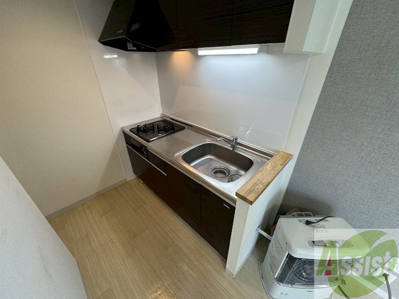 キッチン　ガスコンロが設置されているので購入の必要もありません。