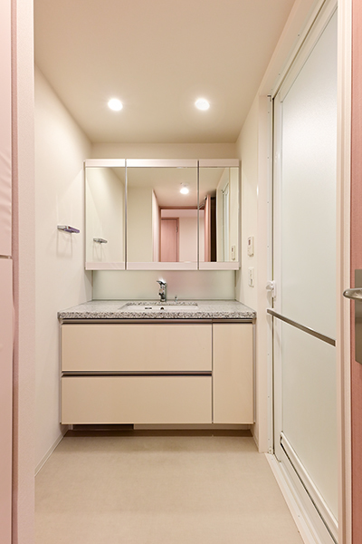 洗面設備　洗面所です