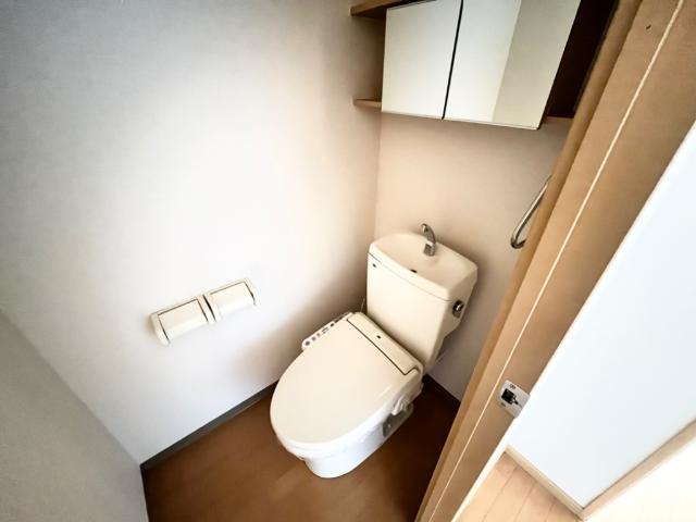トイレ　シャワー付トイレ