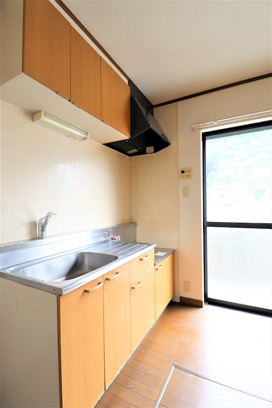 キッチン　大きなシンクが特徴のキッチンは料理が捗ります。