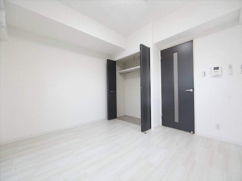 その他部屋・スペース　洋室8帖　クローゼット付（収納充実してます）