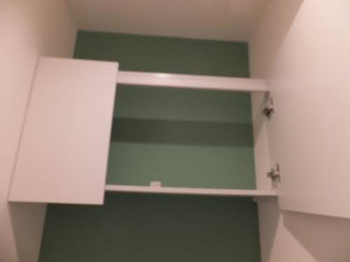 その他設備　トイレ収納棚