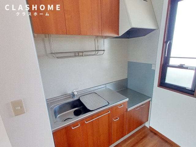 キッチン　同物件の別部屋になります。