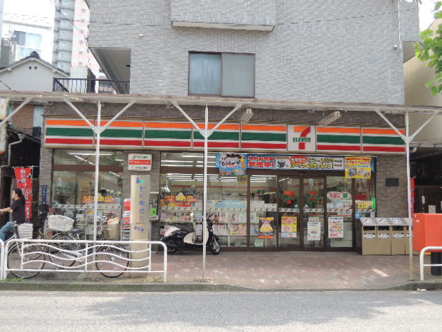 コンビニ　セブンイレブン牡丹店（コンビニ）まで513m