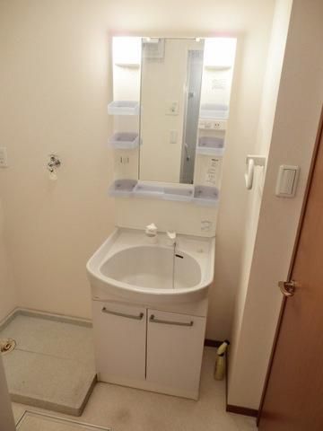 居室・リビング　室内洗濯機置場