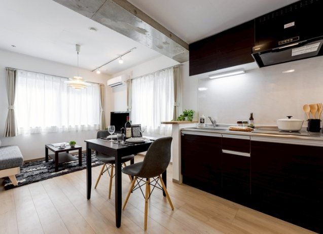 居室・リビング　☆明るい洋室☆ ※家具小物等は付きません