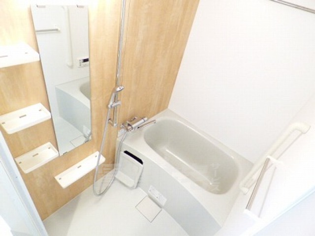 バス・シャワールーム　同物件別部屋
