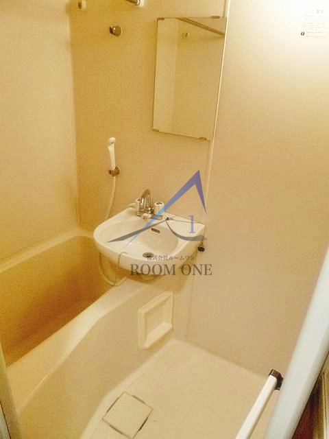 バス・シャワールーム　お風呂です。