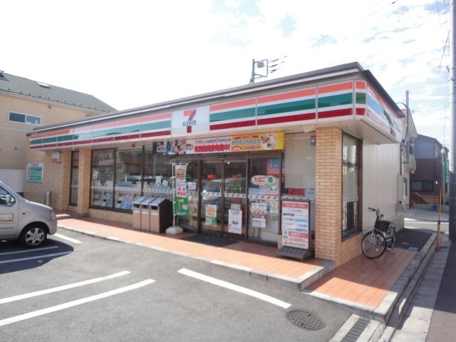 コンビニ　セブンイレブン（コンビニ）まで10m