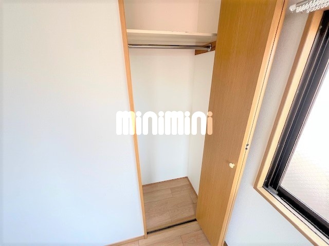 収納　高さのあるクローゼット