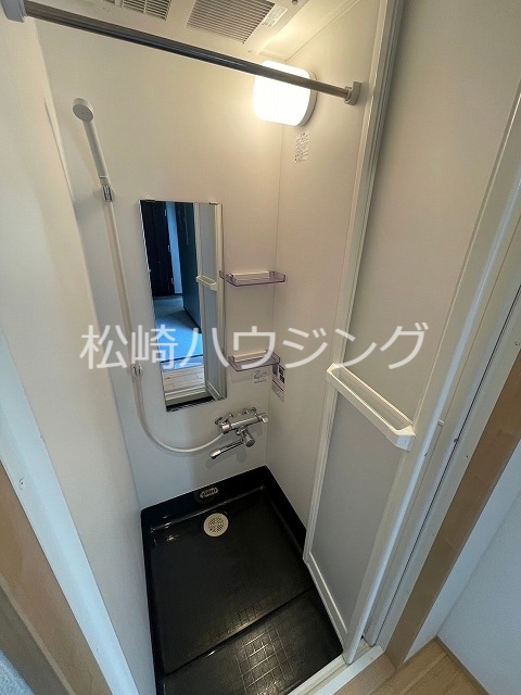 バス・シャワールーム　別室の写真です