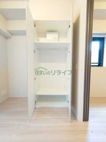 収納　ルフォンプログレ上野入谷フロント