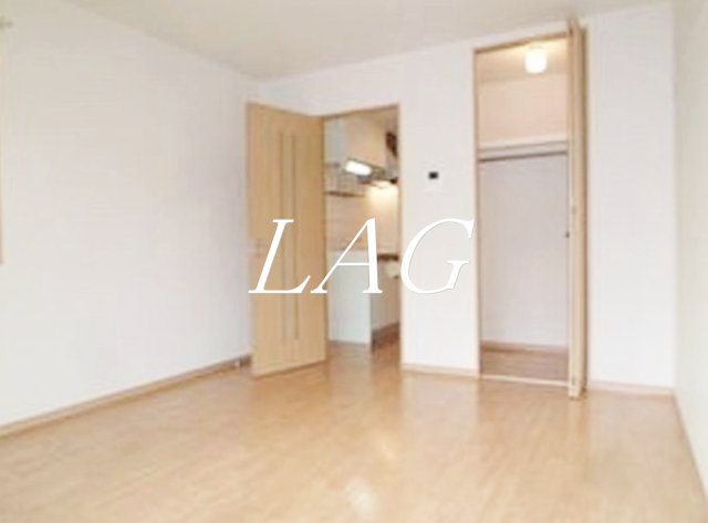 居室・リビング　洋室のお部屋です。（同仕様です。）