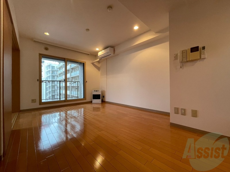 居室・リビング　広くてキレイなお部屋が広がっていて、充実した生活が送れそう。