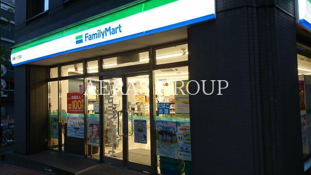 コンビニ　ファミリーマート湯島１丁目店（コンビニ）まで74m